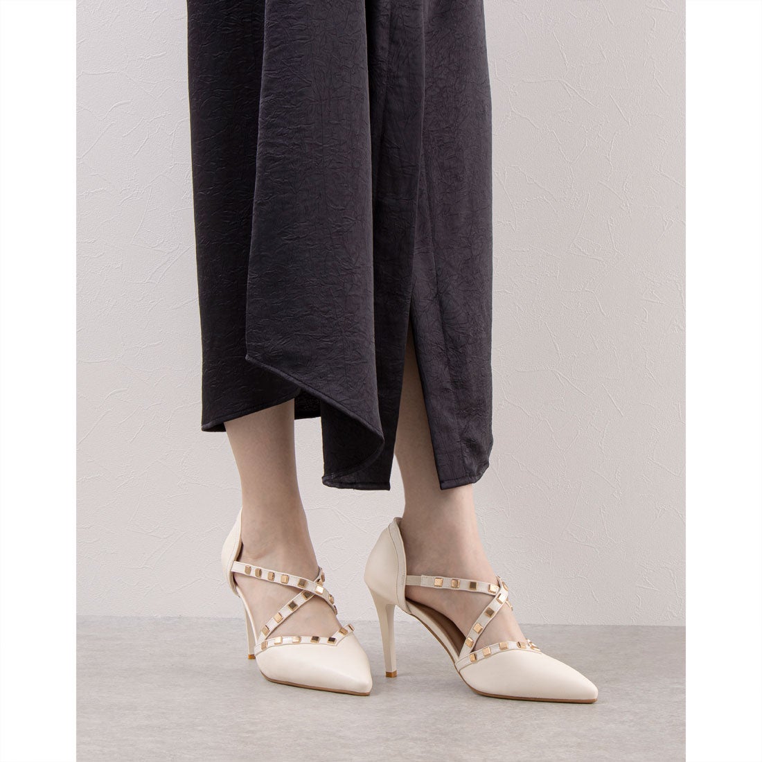 ♡ヒール9.5cm♡クロススタッズパンプス✨